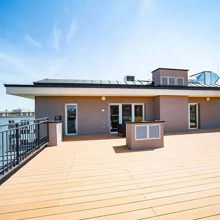 Rooftop 6ppl Free Parking ブダペスト