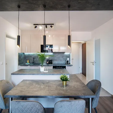 Rooftop 6ppl Free Parking *