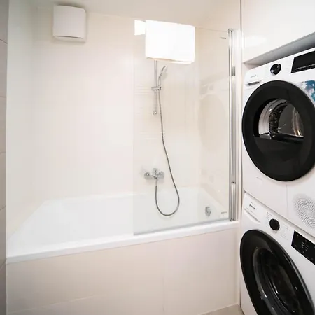 Rooftop 6ppl Free Parking Lejlighed *